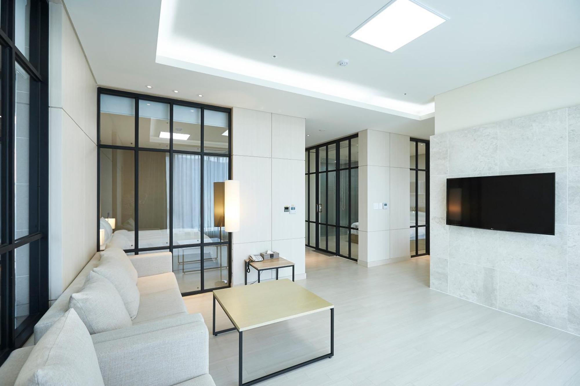 Pyeongchang The White Hotel מראה חיצוני תמונה