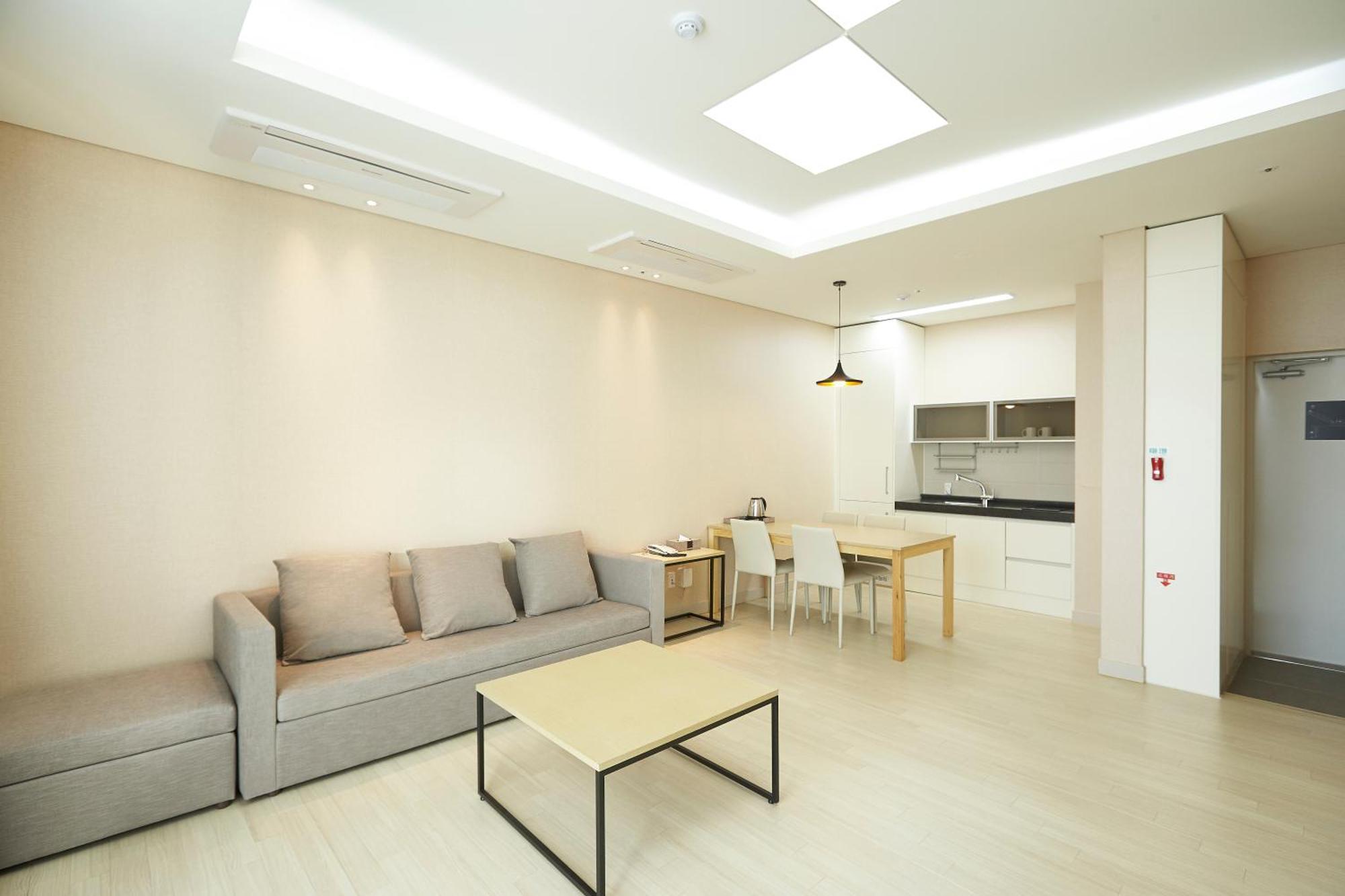Pyeongchang The White Hotel מראה חיצוני תמונה